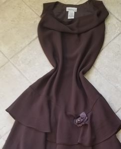 Slimming dress . Size 8. Brown. Ultradress.